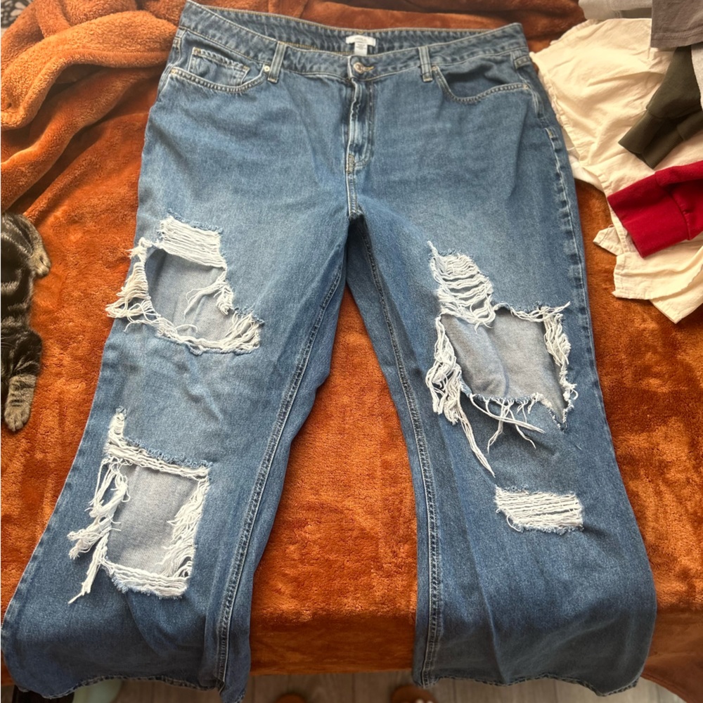 Ripped jeans